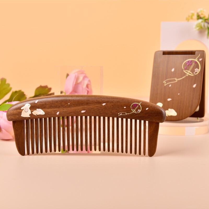 Tan Mujiang Mother s Day Wooden Comb & Mirror Set