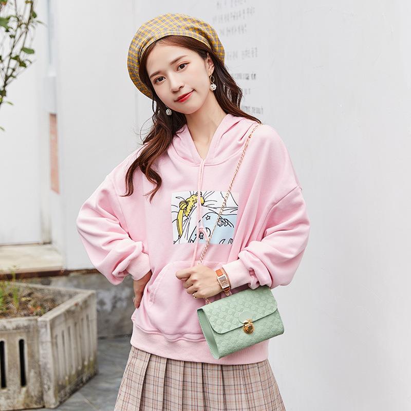 New women's bag, small square bag, shoulder messenger bag, lock bag, fashionable embossed mobile phone bag.