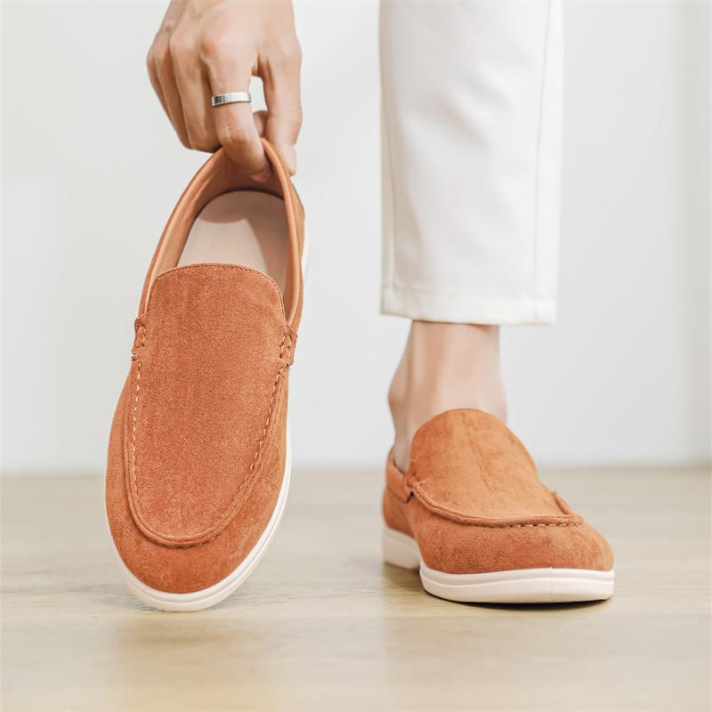 Fashion New Moccasins Breathable Male Slip on Flats Handmade Soft Men Loafers Business Boat Shoes Fashion Men's Casual Walking Shoes
