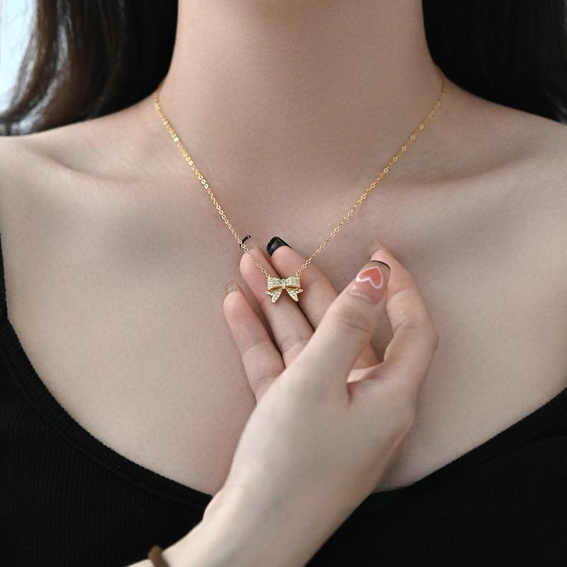 Light Luxury Diamond Studded Bow Necklace, Niche Design, High-end Feel, Versatile for Daily Commuting