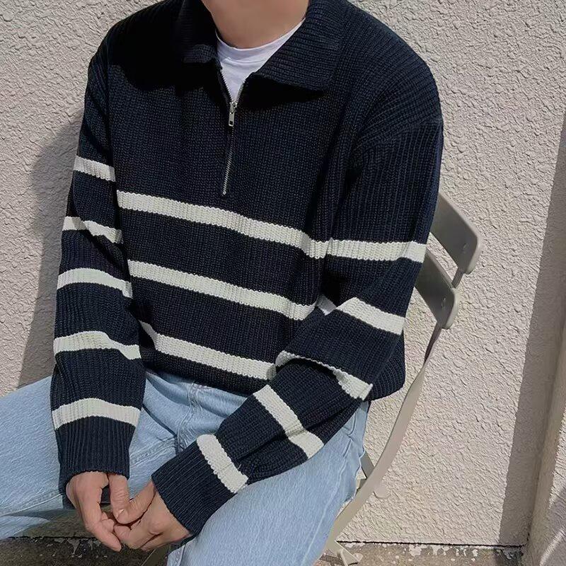 

Мужской ретро свитер в корейском стиле в полоску на молнии до середины с лацканом L