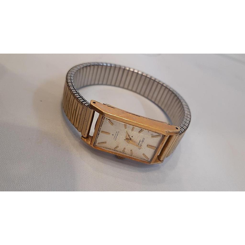 Used SEIKO manual wind wristwatch