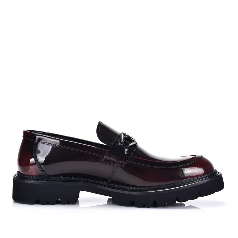 Men's Genuine Leather Loafers: Comfortable, Business Casual Shoes with Thick Soles for Weddings & Trendy, Versatile British Style.
