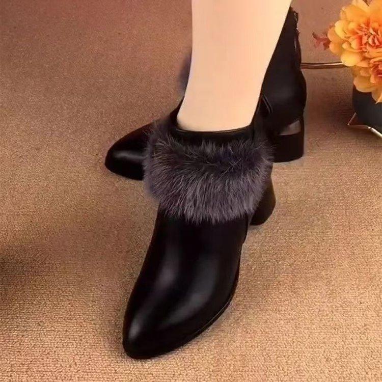

2025 Новые женские модные ботильоны - Острый носок Массивный каблук Подкладка из искусственного меха Зимние теплые ботильоны Средний каблук Европейский стиль 40 чёрный