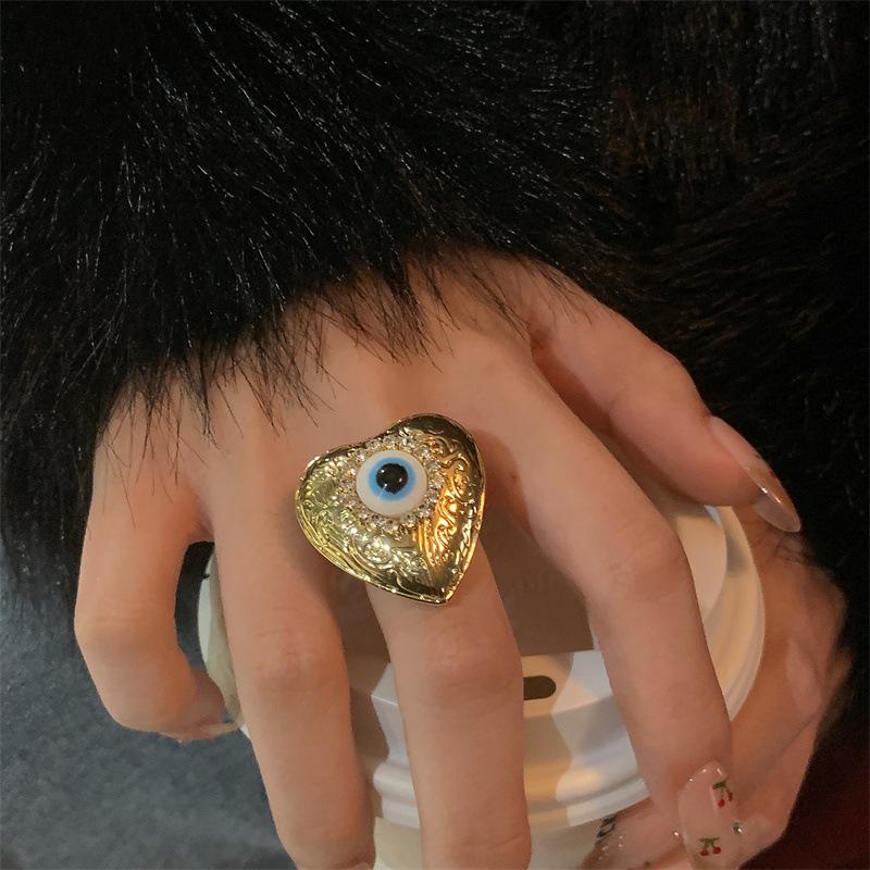 Vintage Blue Evil Eyes Insect Ring for Women Girls Exaggerated Unique Metal Animal Finger Ring Party Jewelry Gifts