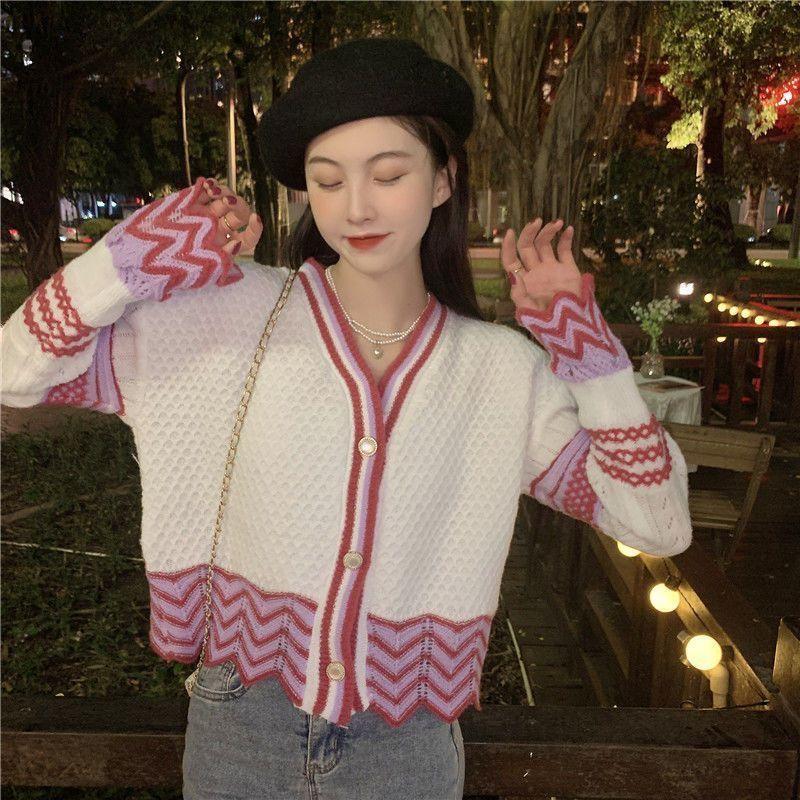 Retro Style Short Sweater Jacket for Women's New Loose Fit Outerwear Design Niche Knit Cardigan