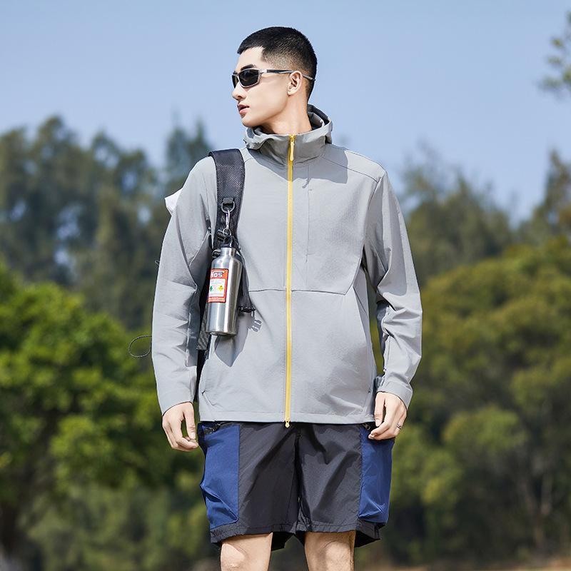 A special sunscreen clothing for men and women outdoor UV protection upf10 + sunscreen clothing waterproof hooded skin trench coat