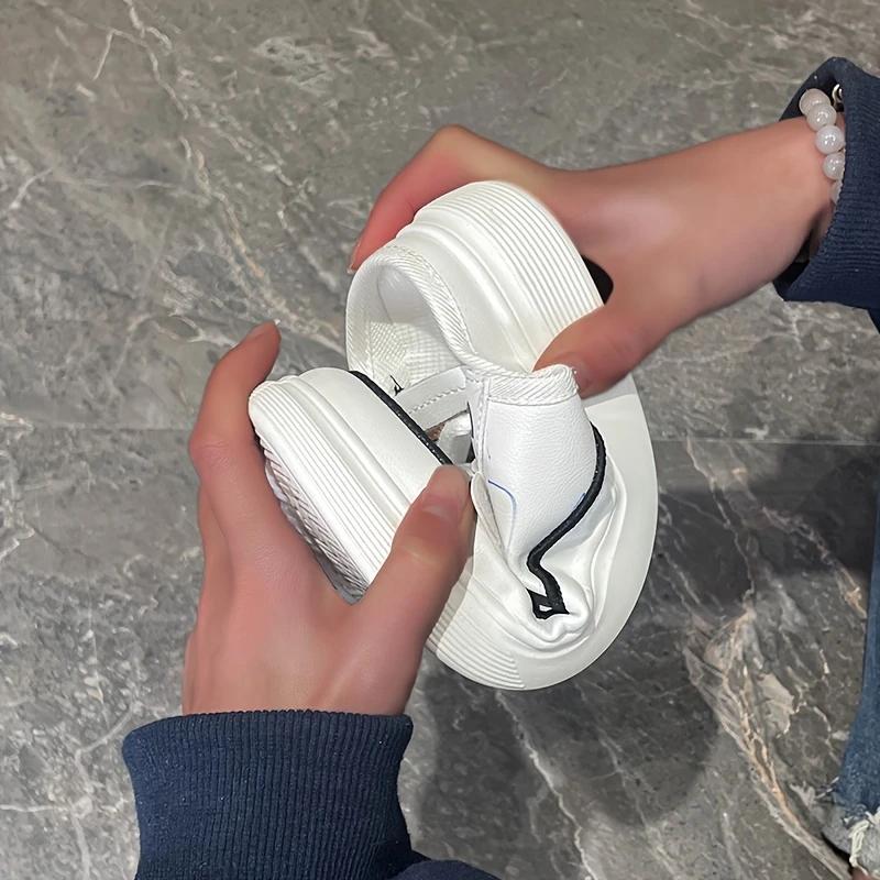 Summer Half Top Shoes Sandals Breathable and Comfortable Women's Shoes Student Shoes Fashion Cool Slippers