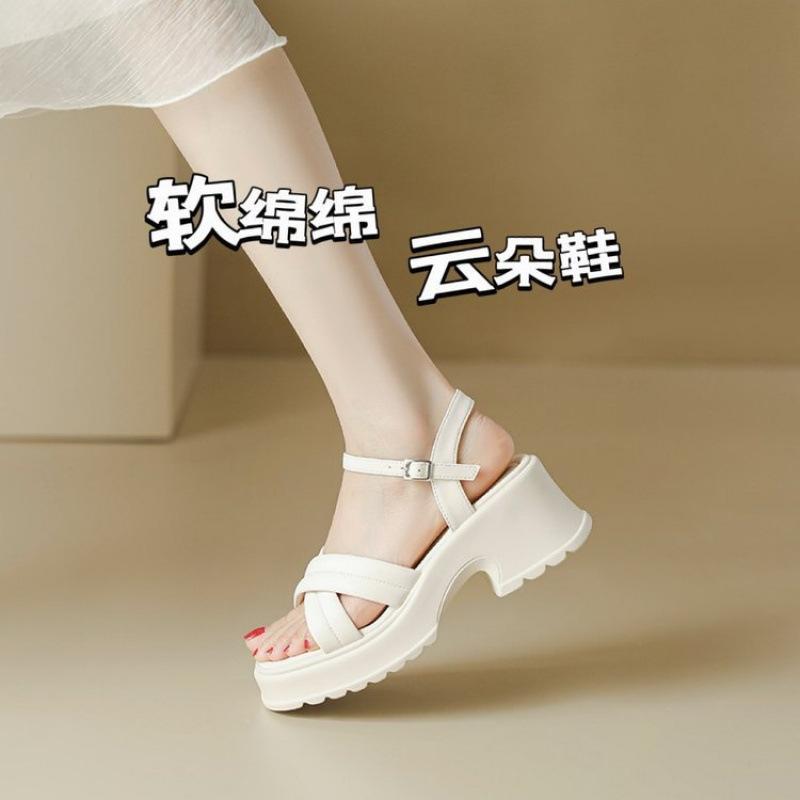 Not Tired Shoes~ Soft 2025 New Summer Small Height-increasing Platform Sandals Women's Muffin Roman Shoes