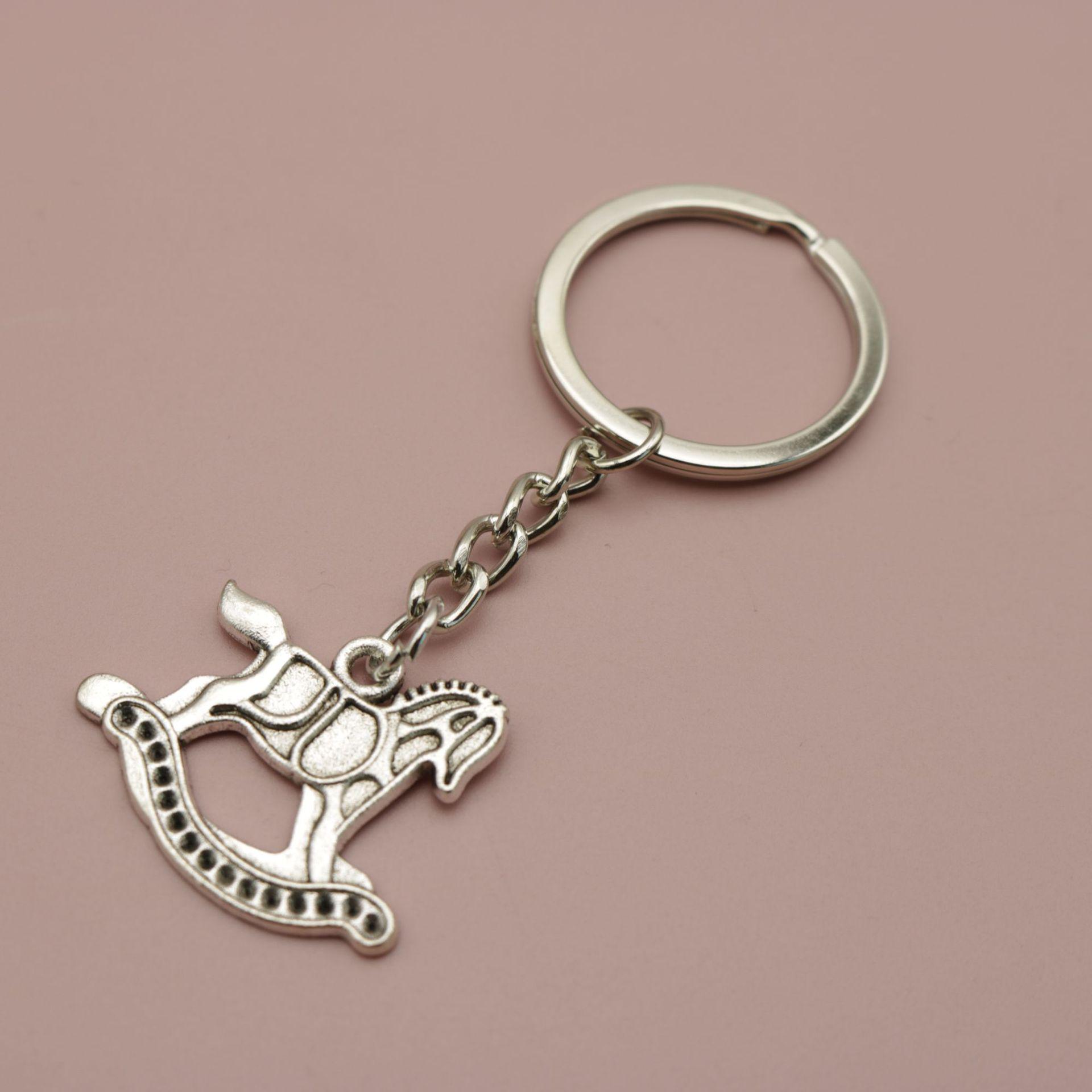 Popular Simple Wooden Horse Keychain Pendant
