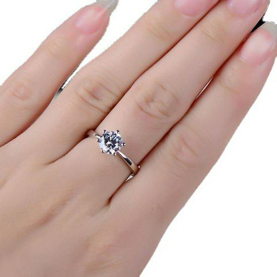 Adjustable 6mm Six-Claw Diamond Ring for Elegant Marriage Proposals
