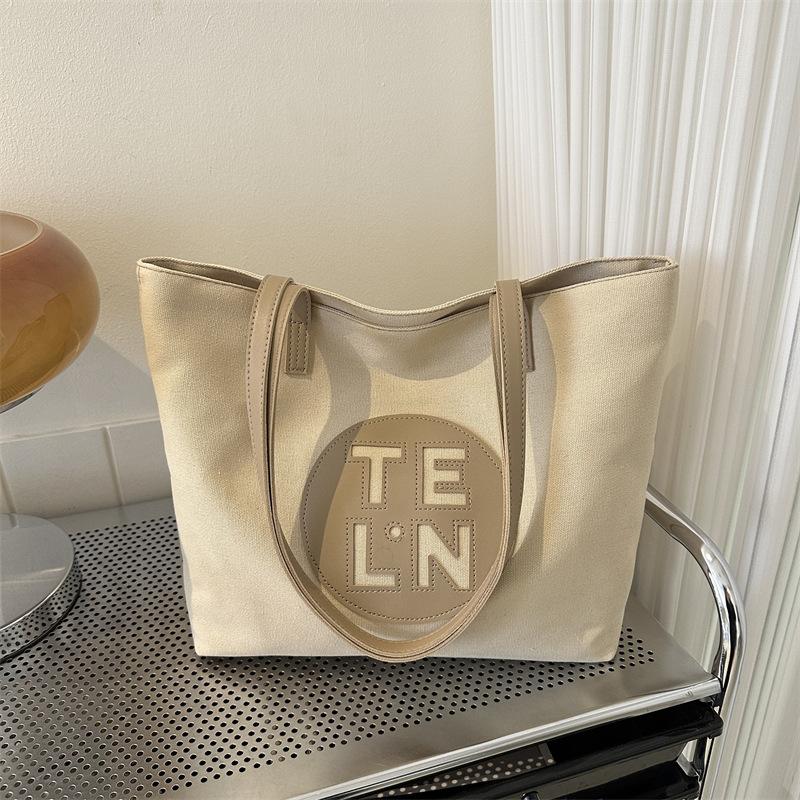 Going Out Large-Capacity Fashion Leisure Bag Make-Up Lesson Bag Spring Versatile Single Shoulder Tote Bag Women