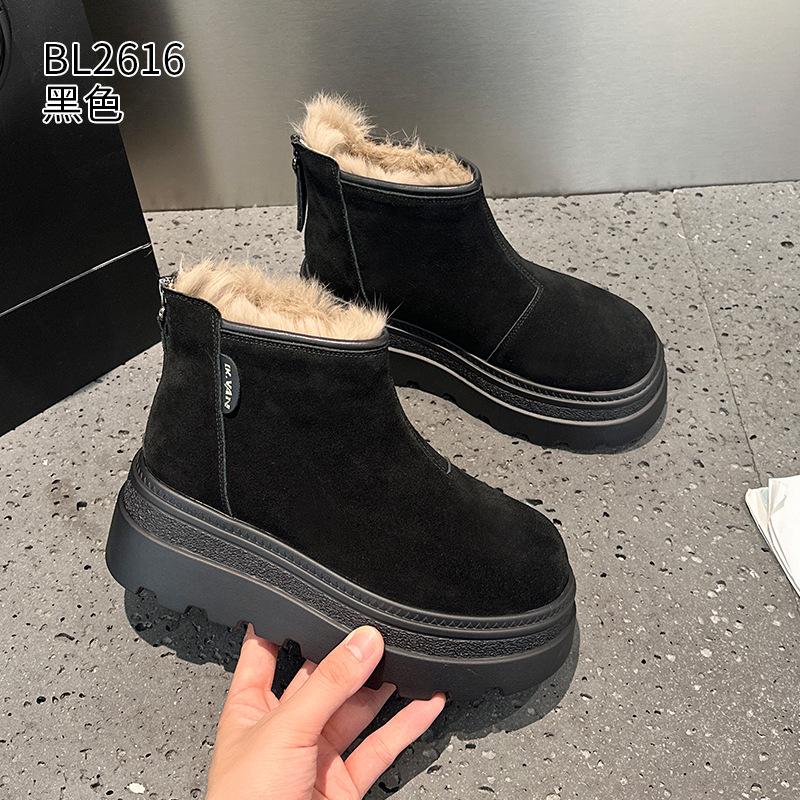 Snow Boots Winter New Small Thick-soled Warm Velvet Cold Casual Short Boots Tide