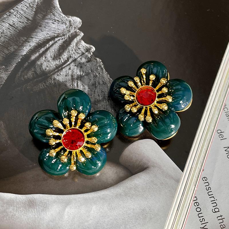 Vintage Blue Glass Bow Earrings - Retro Design Ornament