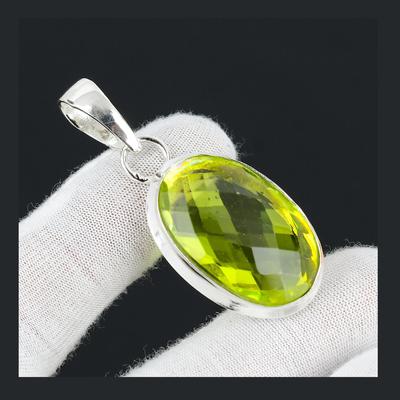 Pendentif en argent sterling 925 fait à la main avec pierre précieuse péridot Pendentif bohème en pierre précieuse péridot pour cadeaux