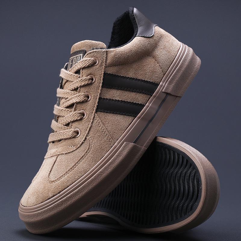 2026 Winter Men's Plush Cotton Shoes - Warm, Comfortable, Lace-up, Low Top Velvet Casuals with Flat Bottom.
