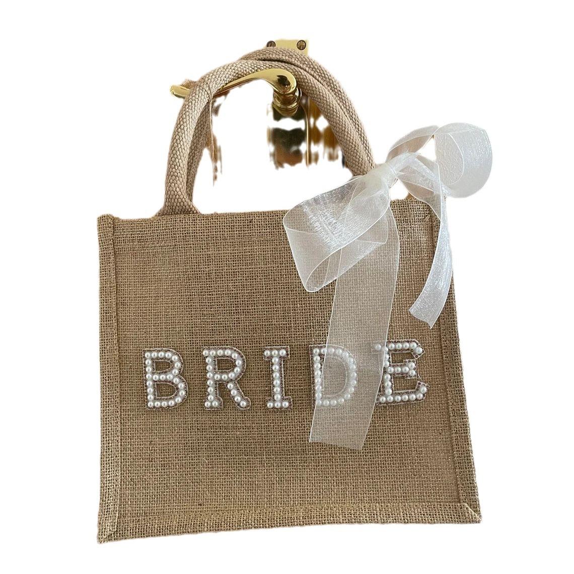 

Bride , Pearl Letters, Burlap, Handbag, Bridal Wedding Decoration, Bachelor Party Supplies, Wedding Souvenir Handbag Pack of 1 коричневый