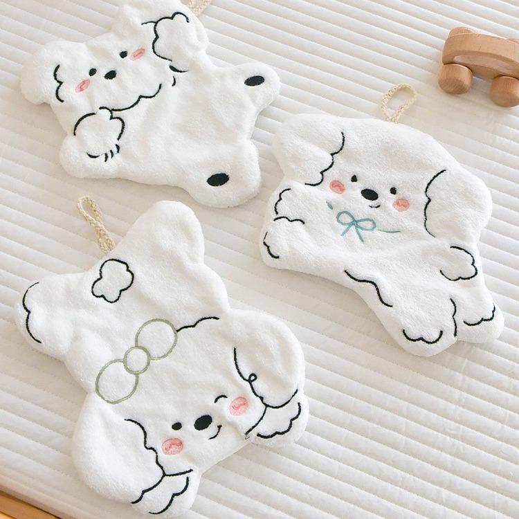 New coral fleece cute dog hand towel can be hung in the kitchen and bathroom without shedding hair absorbent cartoon children's towel
