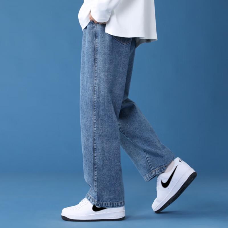 Men's Lightweight Loose Fit Straight-Leg Jeans