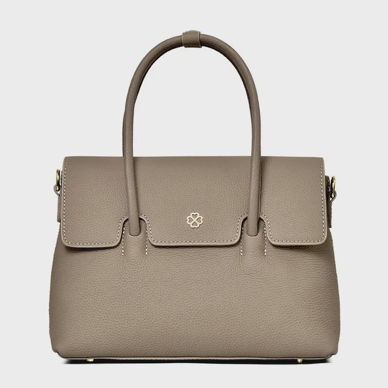 Dámská módní messenger taška 2025 z pravé hovězí kůže pro dojíždění