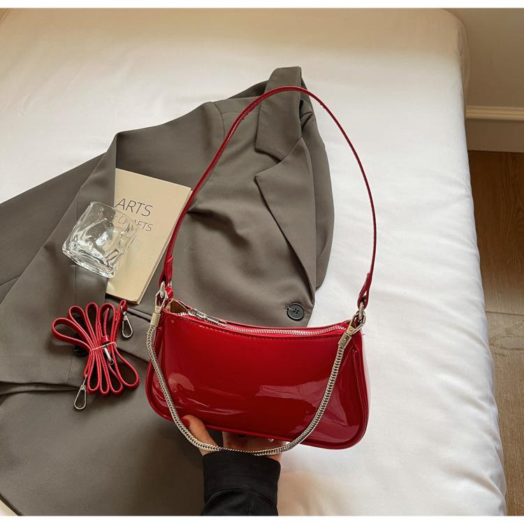 

Популярная в этом году простая сумка под мышкой женская 2025 весна новая нишевая дизайнерская сумка-мессенджер модная универсальная сумка через плечо бордовый