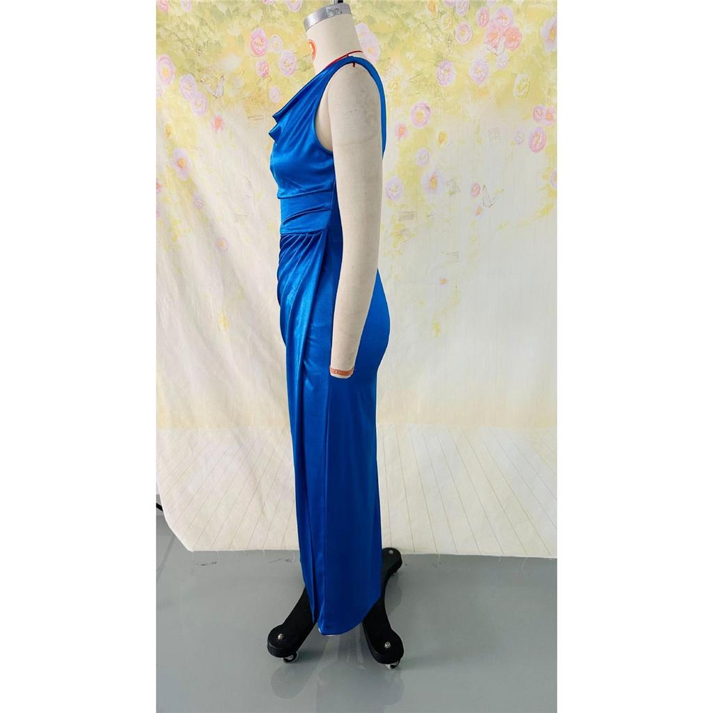 Elegant Sleeveless Slit-Hem Slimming Evening Gown