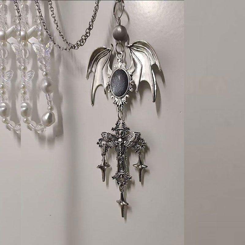 

Gothic punk style devil cross necklace, exquisite wing shaped pendant, jewelry gift белый