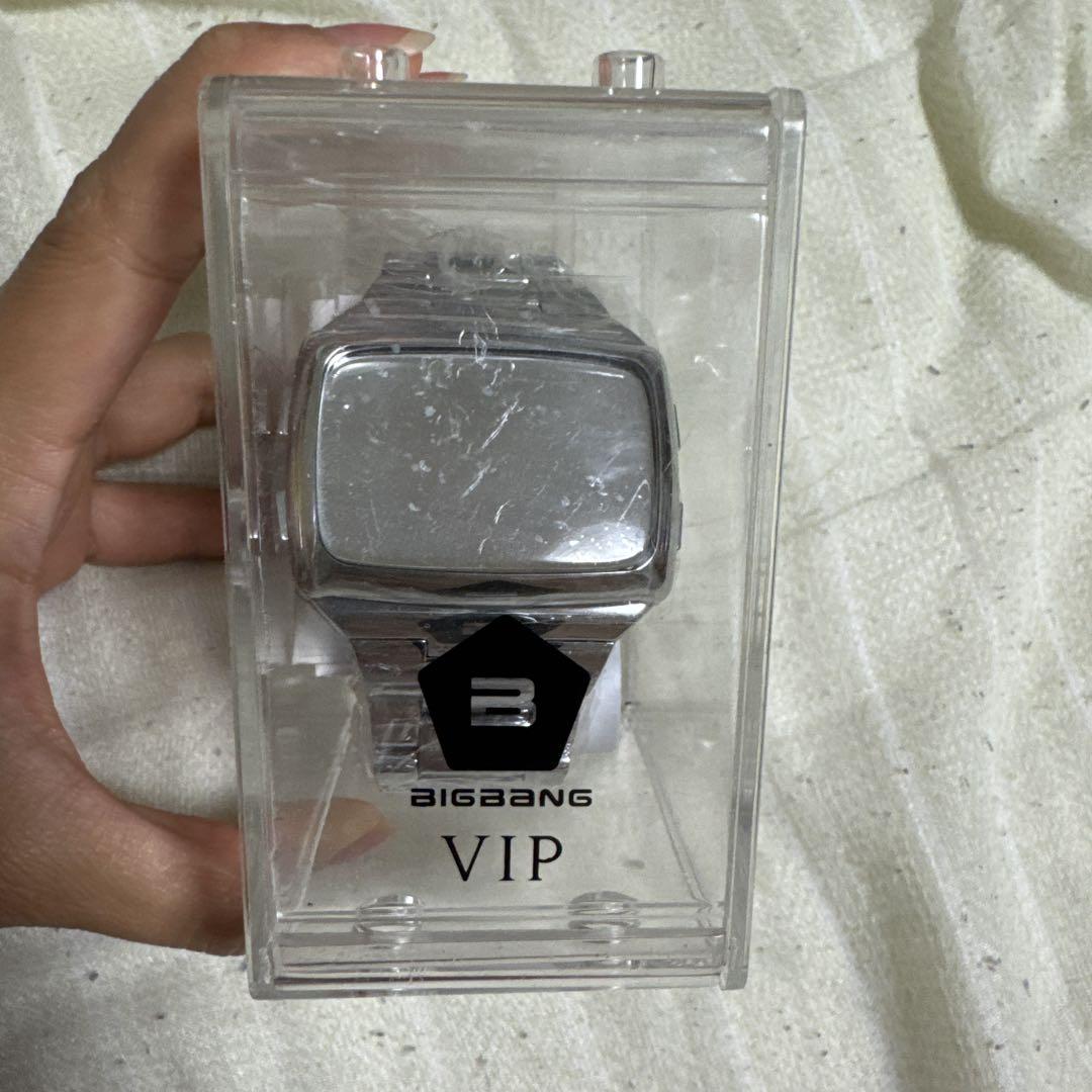 

[Б/У] Часы BIGBANG VIP Benefits Цифровые часы BIGBANG