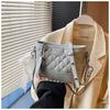 IELGY Diamond Chain Bag Shoulder Crossbody High-End Feeling Ladies Bucket Bag