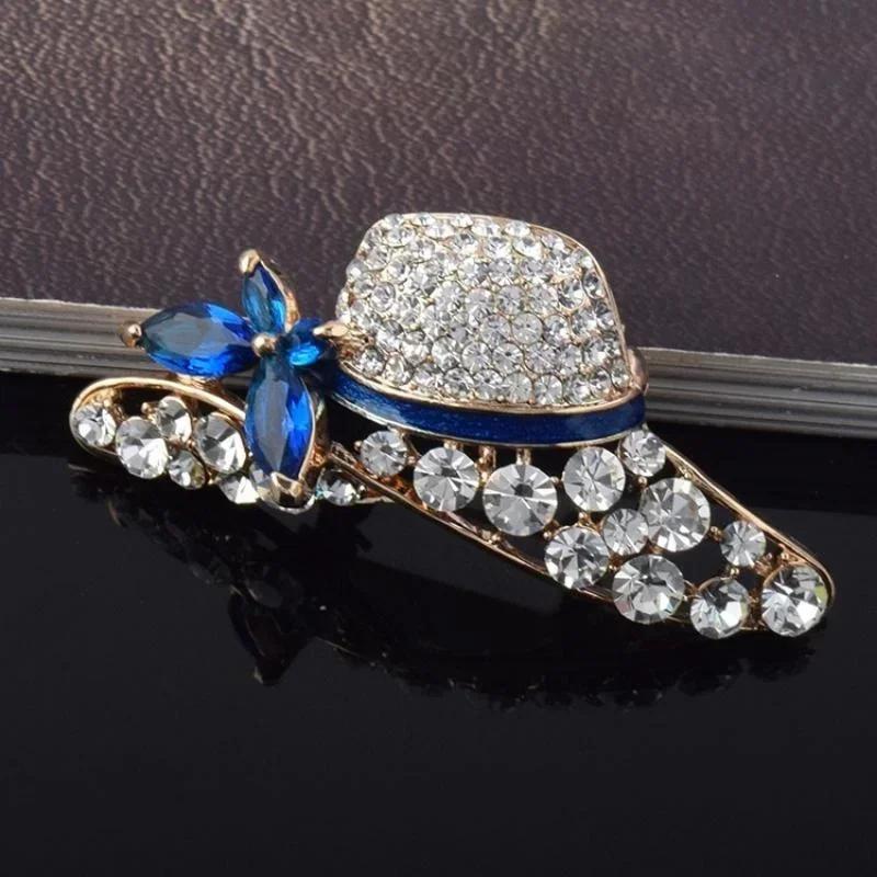 Novelty Crystal Hat Brooches for Women Casual Party Dresses Hollow Blue Butterfly Hat Style Brooch Broch for Women Men Kids