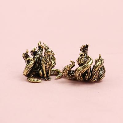 Statuine Miniature Antiche in Ottone Portafortuna Volpe a Nove Code Ornamento Feng Shui Animale in Rame Mini Artigianato da Scrivania per Ufficio Decorazione Casa