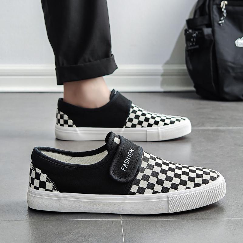 New Canvas Shoes Men Summer Classic Loafers Men Casual Shoes Breathable Lazy Walking Flat Women Shoes Sneakers Black White