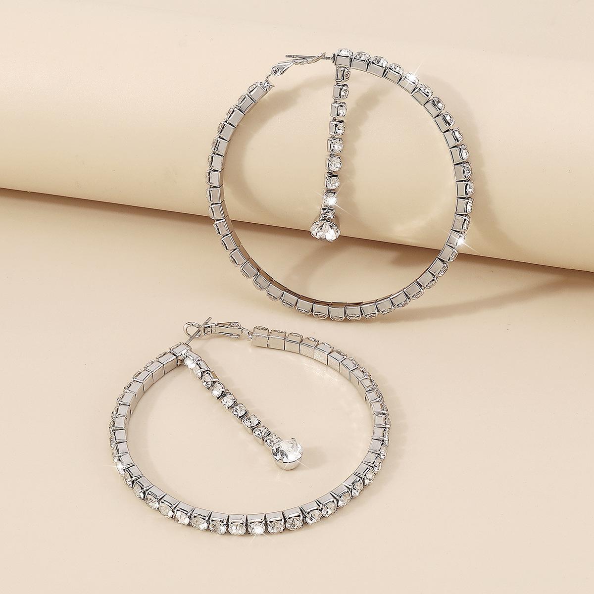 

Cold Wind Niche Design Light Luxury Fashion Earrings Earrings Diamond C-Shaped Earrings Trend