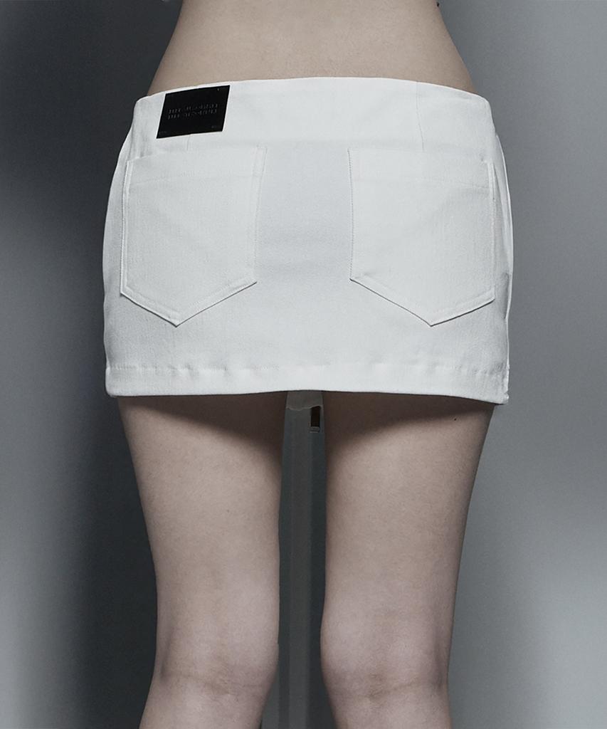 Etosome Front Zipper Belt Detail Mini Skirt (White)