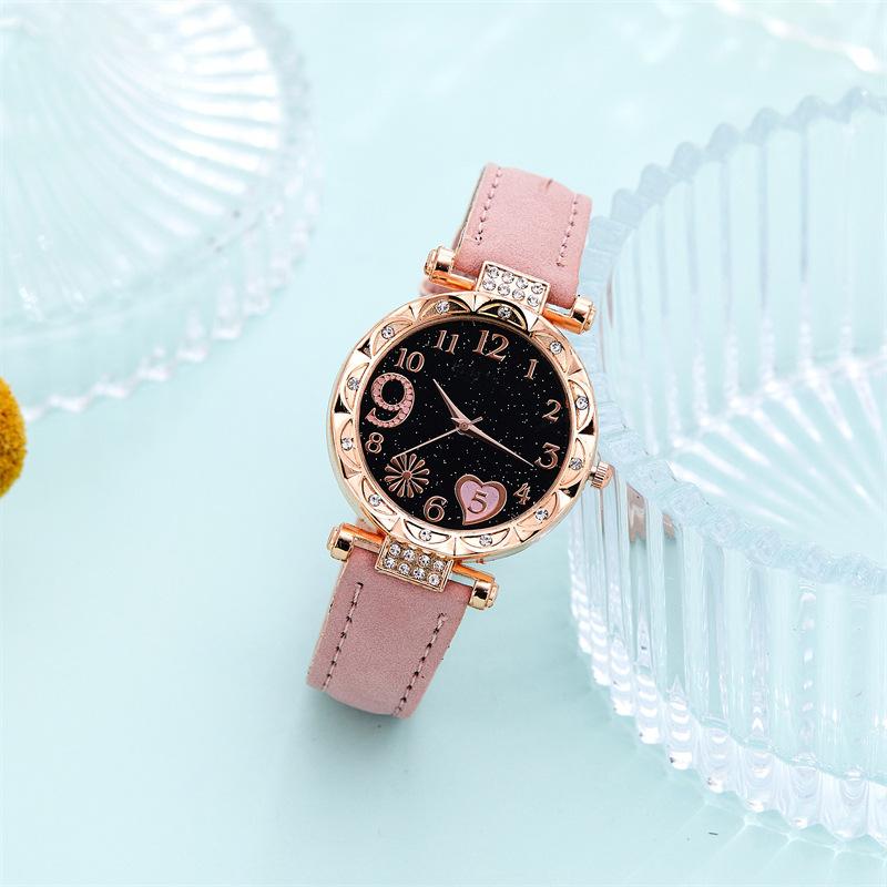 Ladies Belt Quartz Watch Love Dial Casual Fashion Women'S Watch Simple Watch + Bracelet