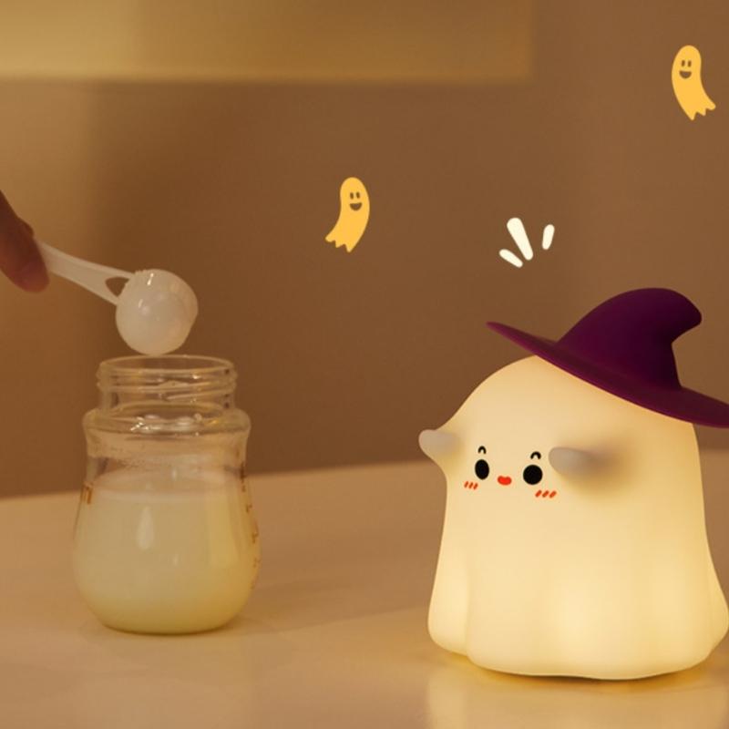 Soft Silicone Night Lamp with Tap-Activated Control and Rechargeable Power, 30 Minutes Auto Off, Halloween Pumpkin Light for Bedsides, Desk, or