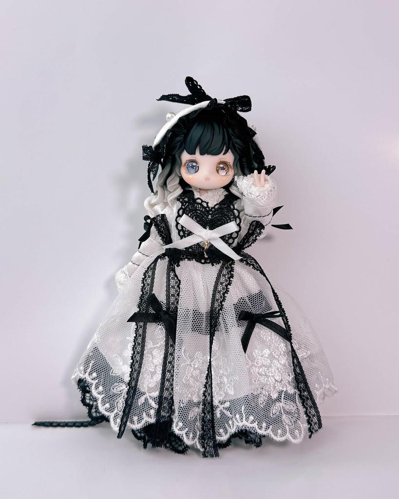 sweet Emilya Trails Vintage PVC Trading Box of 8 "Shattered Stars Treasure" Dolls,