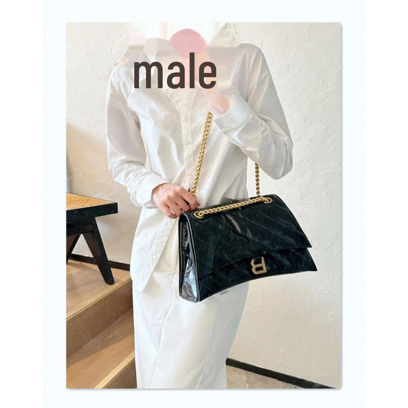 

Сумка через плечо из натуральной кожи с плиссировкой и цепочкой из бисера 2023 г. с пряжкой в форме буквы B