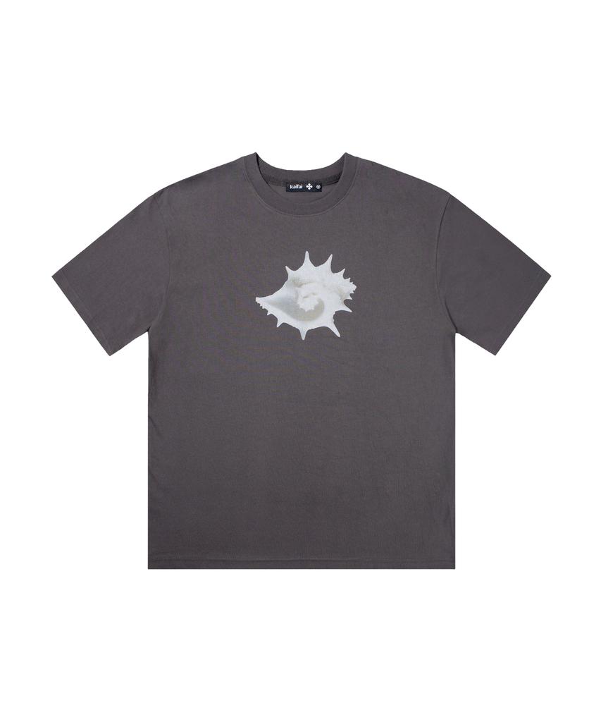 KAIFAI Conchi Shell Short Sleeve T-Shirt (Charcoal) K26Qb233