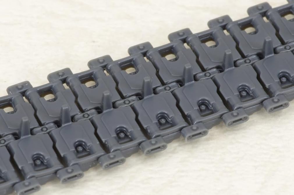 Laupen Model 1/35 Scale Articulated Caterpillar Tracks for the JGSDF Type 10 Tank, 2nd Production Lot C2 with Rubber Pads