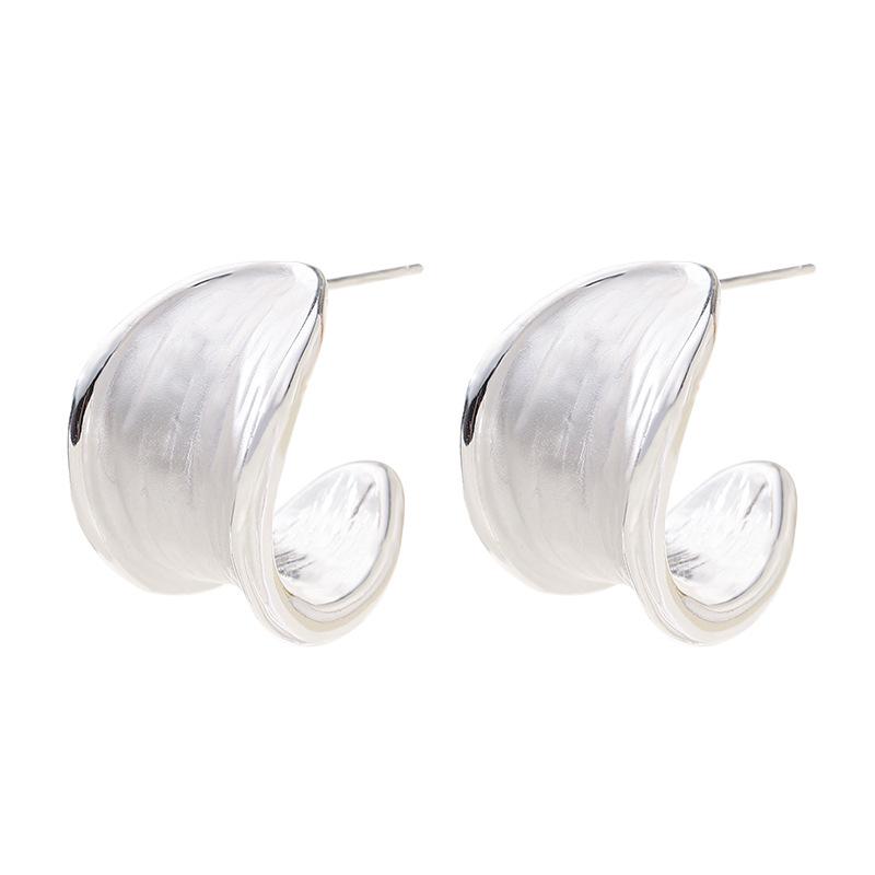 

Stylish exquisite and simple INS wind dripping oil irregular C-shaped stud earrings light luxury fashionable high-end earrings women білий