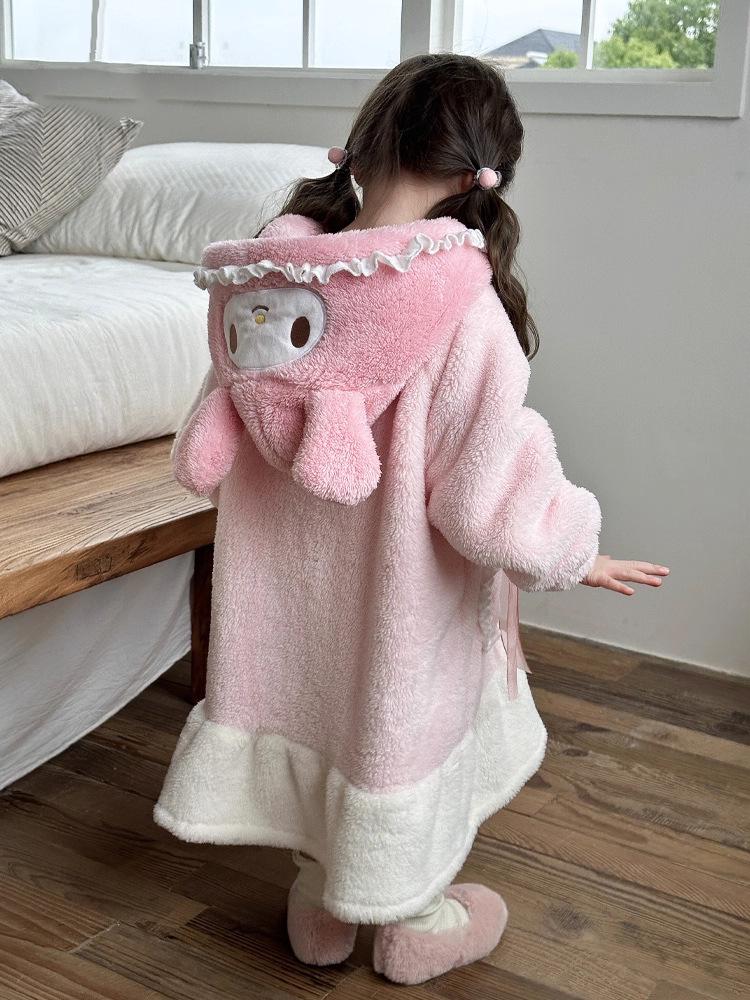

Children s Coral Fleece Winter Robe - Long, Thickened Flannel Nightgown for Girls 130 cm