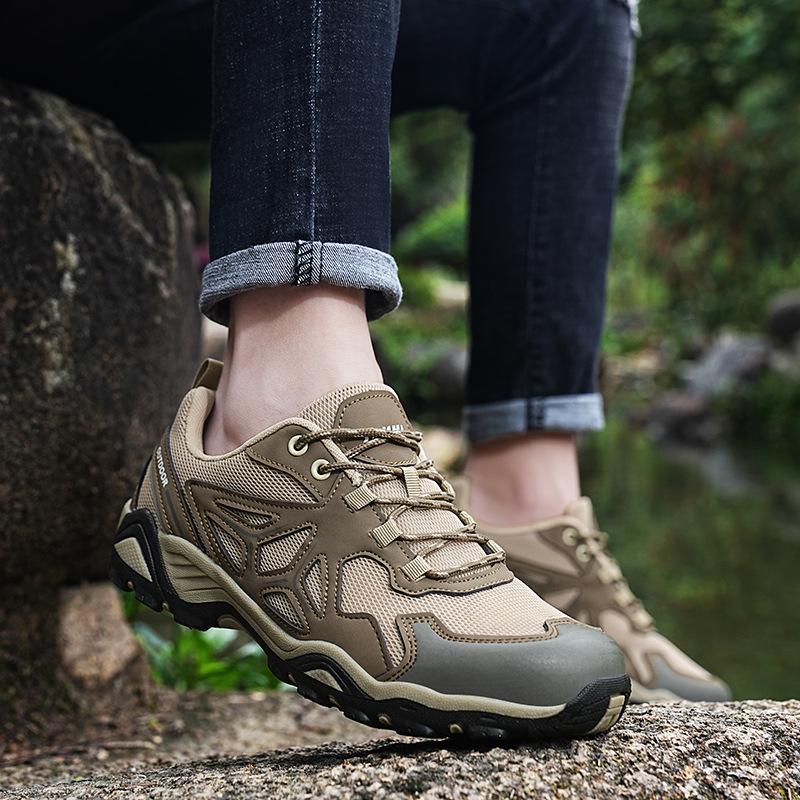 Ultra-Light Breathable Hiking Shoes: Wear-Resistant, Non-Slip, Large Size, Ideal for Outdoor Activities & Camping.