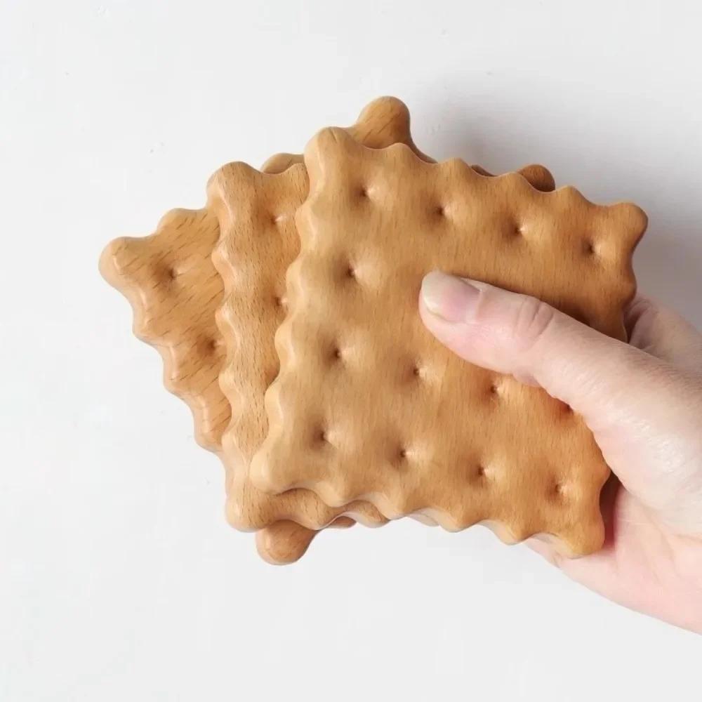 Creative Solid Wood Cookie Coasters Non-Slip Heat Resistant Wooden Coaster Biscuit Shape Heat Insulation Pad Kitchen Accessories