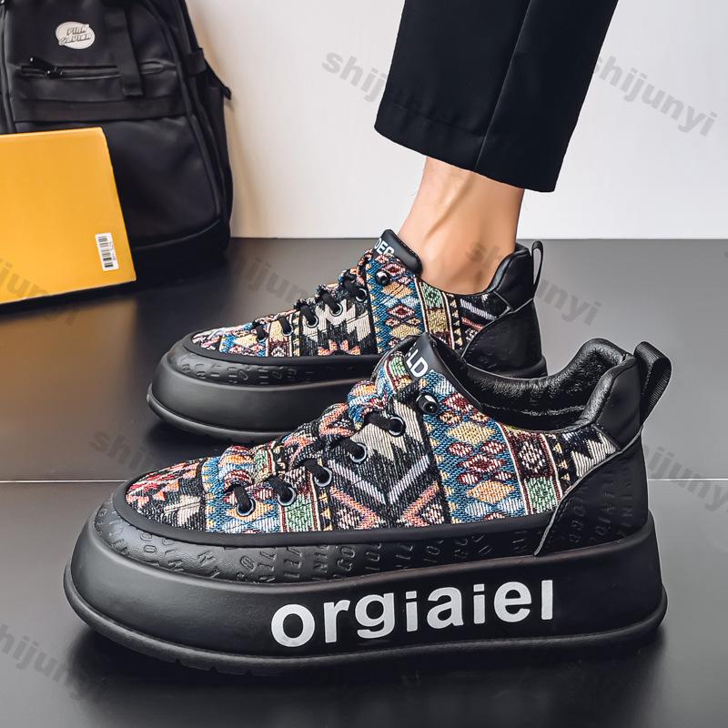 Fashion Men Shoes 2025 Spring Autumn New Fashion Comfortable Height Increase Casual Shoes Vintage Breathable Non Slip Platform Sneakers