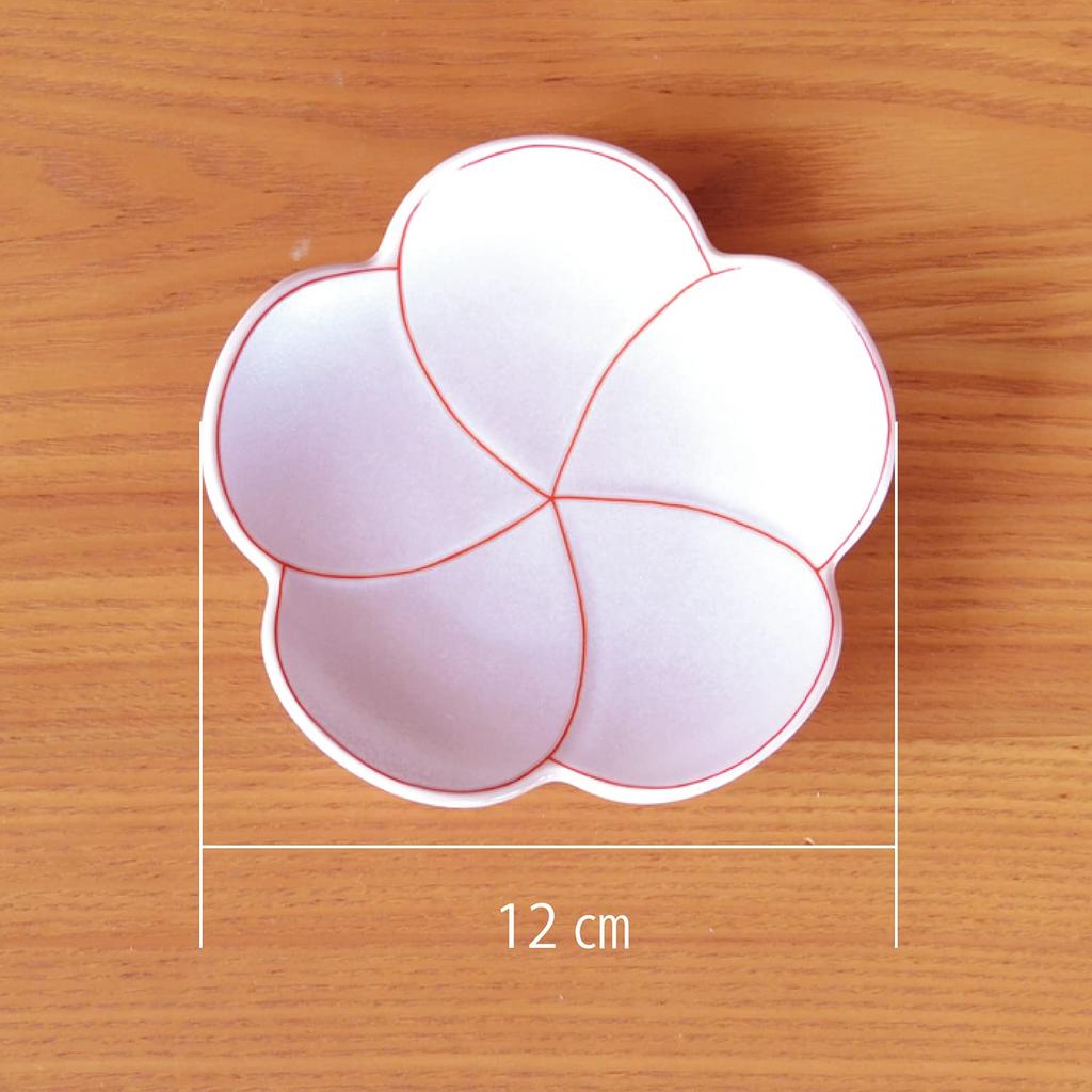 Set of 5 12cm Arita Ware Plates in Perfect for New Includes a decorative Plum-Shaped Red, Year's Gifts. box.