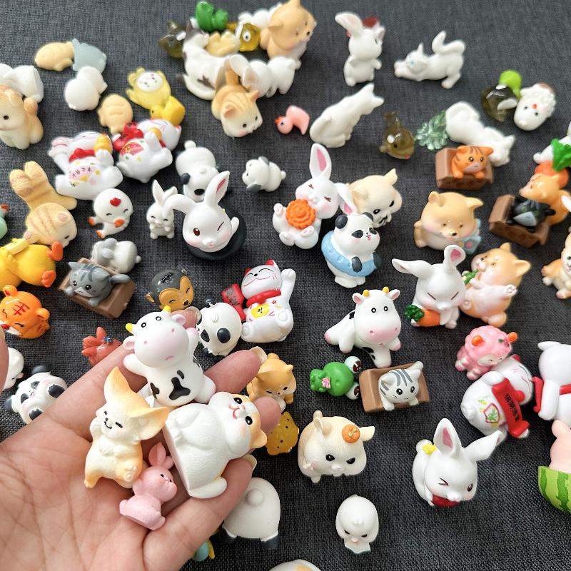 Cartoon Animal Mini Blind Bag Simulation Small Toys Kawaii Little Rabbits Cats Childrens Resin Desktop Small Ornaments Toy Gifts