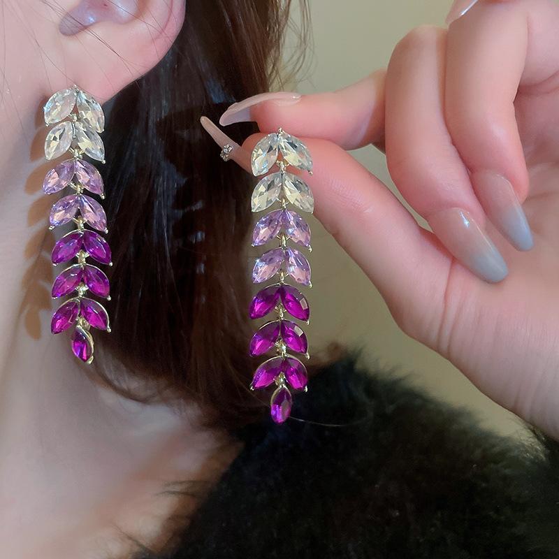 French Burgundy Love Petal Fringed Earrings Niche Fashion Trendy Stud Earrings Earrings Women