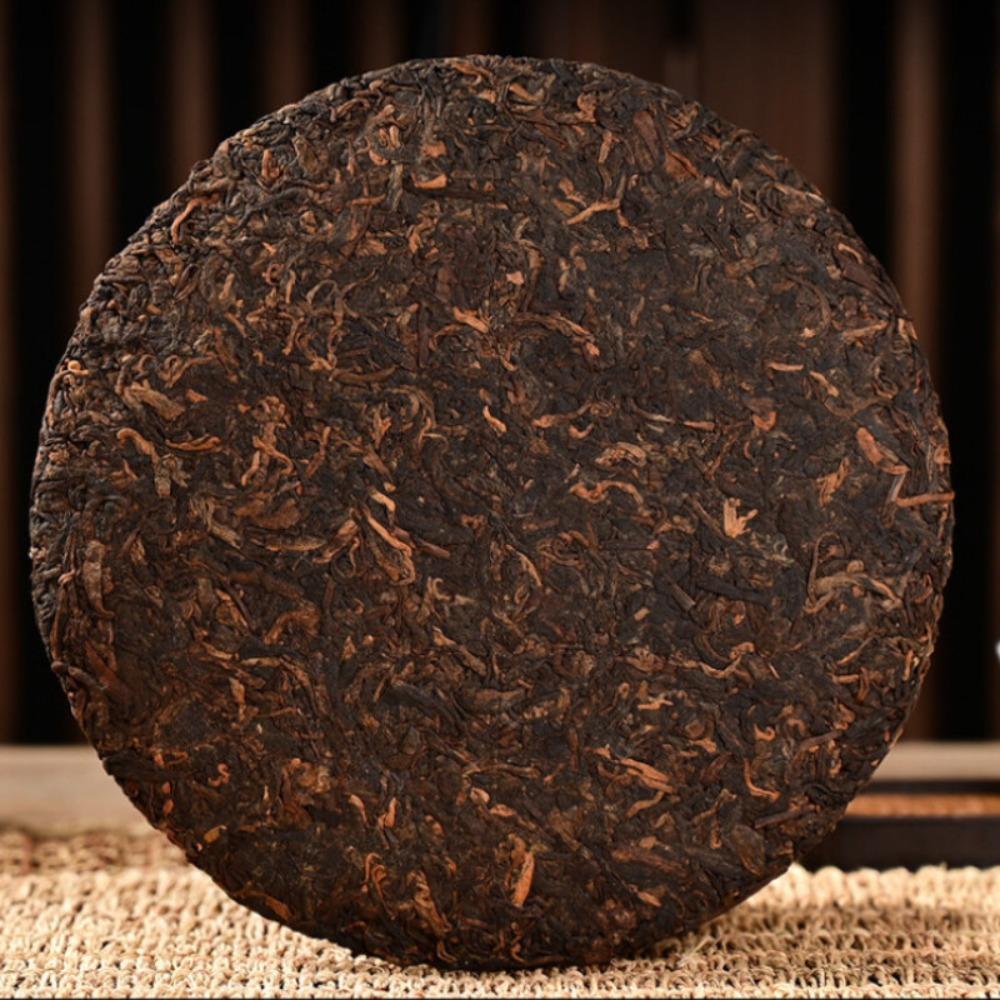 

2008 Yunnan Old Tree Pu er Ripe Tea Cake 357g Natural Fermentation 01