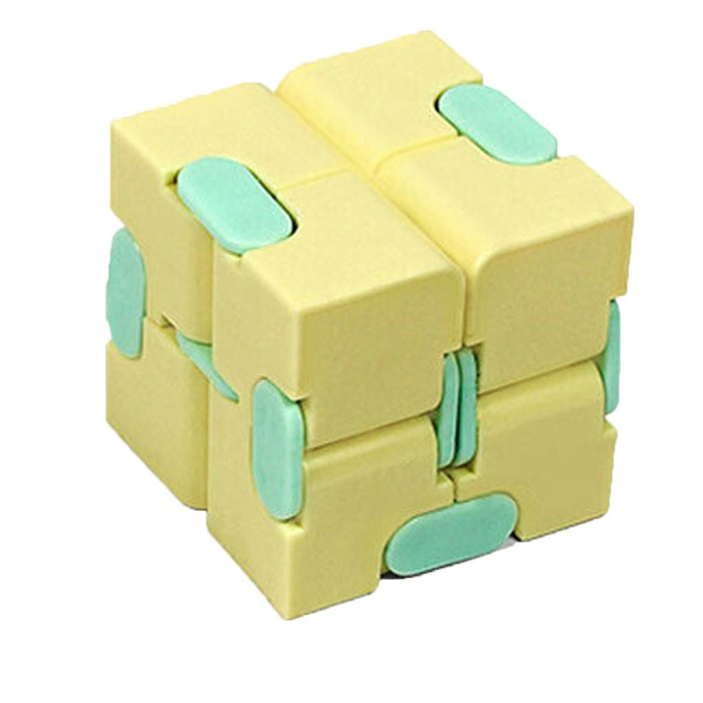 Portable Kids Fidget Cube Toy Infinite Magic Cube Stress Relief Handheld Sensory Puzzle for Focus and Relaxation жёлтый